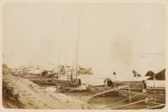 Sampans sur le fleuve Rouge