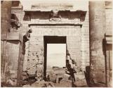 Égypte, détails de la porte du temple de Médinet-Abou, Thèbes