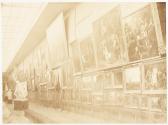 [Display of paintings]]