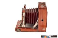 Folding field camera