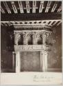 Salle des Gardes, Cheminée aux niches, Blois