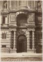 [Adminitration des Ecuries, doorway to Louvre]
