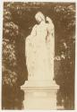 [Statue, Jardin du Luxembourg, Paris]