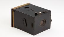 Dry plate box camera