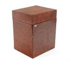 Veneered plate storage box, for finished plates