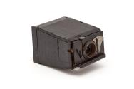 Jumelle-type magazine plate camera