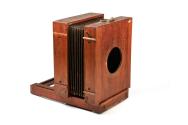 Dry plate camera with holder