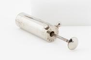 Pneumatic piston