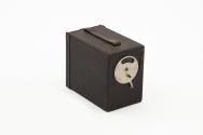 Simple box plate camera