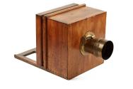 Sliding box wet plate camera