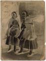 [Two Newhaven Fisherwomen]