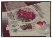[Meat with sauce, french fries, and green beans]