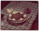 [Meat with baked sweet potatoes and marshmallow]