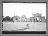 Constantinople/Mosquee Sultan Bayazid et porte du Seraskierat