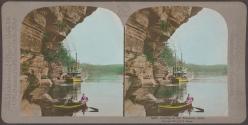 Boating in the Wisconsin Dells