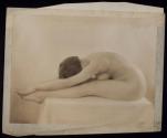 [Seated nude woman]