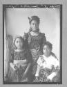 Tonga Jeune filles de Tonga/(On orig):JM 1695