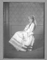 [Allemagne ou Autriche type femme et costume]