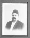 S.E. Halil Bey Ministre de l'Interieur/(Photo Sebah & Joailler)