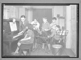 [Music Lesson]