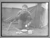[Soldier Eating]