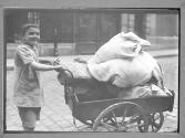 Paris-Delivering Laundry