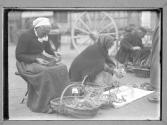 2 Peasant Women at Market