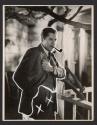 [Warner Baxter]