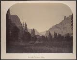 View up the Yosemite Valley