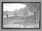 [auto tour "Maxwell" going trough mud]