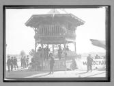 [judge tower at racetrack]