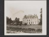 [American troops halt in a garden in a French chateau near Champaigne, on the drive which carried them past Angers, France.]