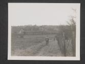 [U.S. Infantry men of the 10th Infantry Regt., 5th Infantry Div. enter the town of Metz, France.]