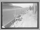 [auto racetrack pitstops "#32"]