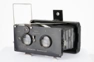 Stereo Makina camera