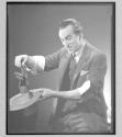 [Carl Ballantine]