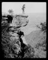 [Alvin Langdon Coburn photographing at the Grand Canyon]