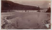 [Huge Hot Spring Pool]