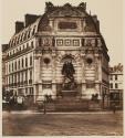 [Fountaine Sainte Michel]