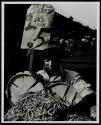 [Man selling beans]