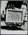 [Street vendor]