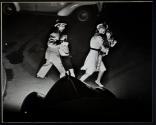 [Liberty Mutual, family frightened by oncoming car]