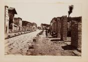 Strada delle Tombe