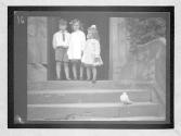 [Twins, John Osmael Scott-Ellis and Bronwen Mary Scott-Ellis and sister Elisabeth Gwendolen Scott-Ellis]