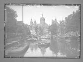 Hollande/Amsterdam la O.Z. Voorlurgral et St. Nicolas