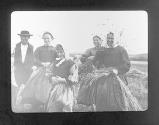 A Breton family in the harvest field