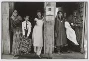 Kareemat with her aunt Nyala and mother Jama in the Barmer bazaar. On the left is an urban family.