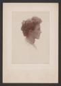 [Woman (profile)]